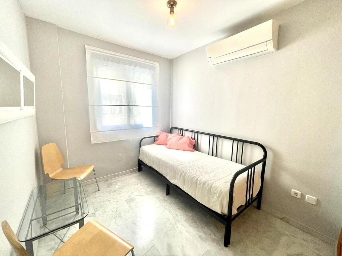 Calu Homes Duplex Cerca Playa De Huelin Μάλαγα Εξωτερικό φωτογραφία