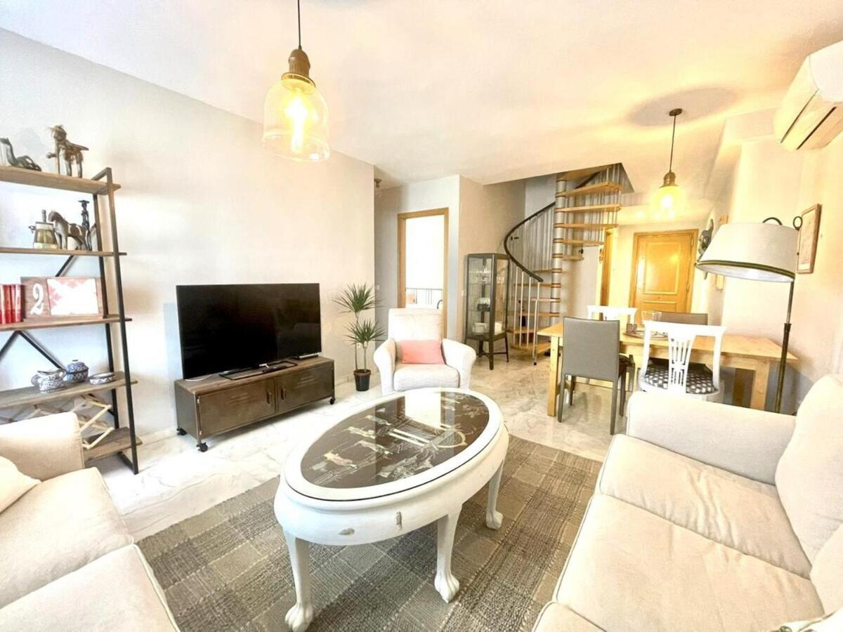 Calu Homes Duplex Cerca Playa De Huelin Μάλαγα Εξωτερικό φωτογραφία